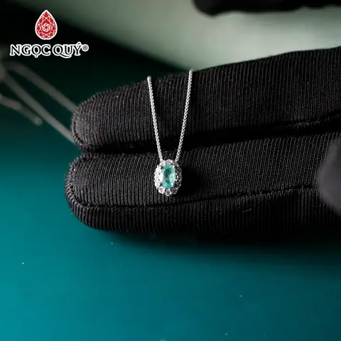 Mặt Dây Chuyền Đá Ngọc Lục Bảo