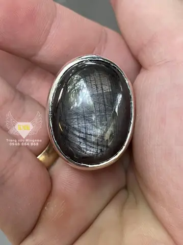 Khám Phá Mặt Nhẫn Sapphire Đen: Ý Nghĩa Phong Thủy Và Cách Chọn Mua Chuẩn Nhất Khám Phá Mặt Nhẫn Sapphire Đen: Ý Nghĩa Phong Thủy Và Cách Chọn Mua Chuẩn Nhất