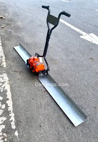 Máy Đầm Thước Chạy Điện: Bảng Giá Và Cách Chọn Mua Phù Hợp Cho Công Trình Máy Đầm Thước Chạy Điện: Bảng Giá Và Cách Chọn Mua Phù Hợp Cho Công Trình