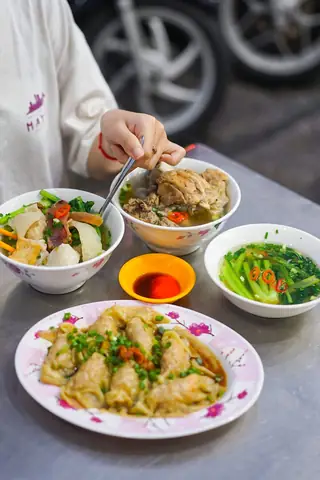 Top 10 Quán Sủi Cảo Ngon Nhất Hà Tôn Quyền Mà Người Sài Gòn Không Nên Bỏ Lỡ Top 10 Quán Sủi Cảo Ngon Nhất Hà Tôn Quyền Mà Người Sài Gòn Không Nên Bỏ Lỡ