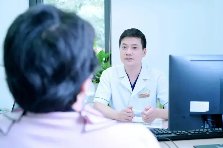 Giải Mã Ý Nghĩa Mơ Thấy Bác Sĩ Khám Bệnh Cho Mình: Điềm Báo Tốt Hay Xấu? Con Số May Mắn Giải Mã Ý Nghĩa Mơ Thấy Bác Sĩ Khám Bệnh Cho Mình: Điềm Báo Tốt Hay Xấu? Con Số May Mắn