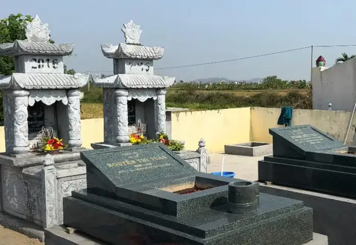 Mơ Thấy Huyệt Mộ Là Điềm Báo Gì? Giải Mã Chi Tiết Tốt Xấu Và Con Số May Mắn Mơ Thấy Huyệt Mộ Là Điềm Báo Gì? Giải Mã Chi Tiết Tốt Xấu Và Con Số May Mắn