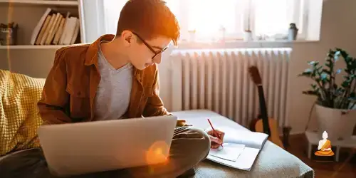 Giải Mã Giấc Mơ Thấy Mình Dạy Học Và Con Số May Mắn Liên Quan