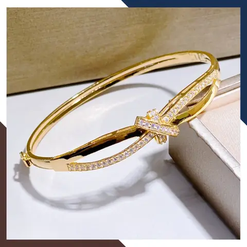 Mua Vòng Tay Nữ: Hướng Dẫn Chọn Mẫu, Giá Thành Và Địa Chỉ Uy Tín Mua Vòng Tay Nữ: Hướng Dẫn Chọn Mẫu, Giá Thành Và Địa Chỉ Uy Tín