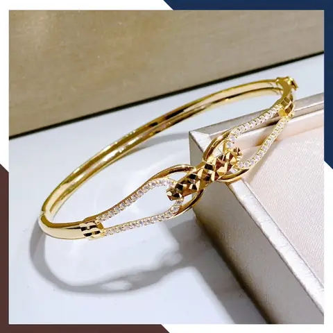 Mua Vòng Tay Nữ: Hướng Dẫn Chọn Mẫu, Giá Thành Và Địa Chỉ Uy Tín Mua Vòng Tay Nữ: Hướng Dẫn Chọn Mẫu, Giá Thành Và Địa Chỉ Uy Tín