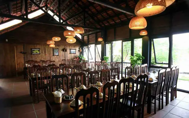 Review Mường Khương Quán Lạc Long Quân: Đặc Sản Núi Rừng Giữa Lòng Hà Nội Review Mường Khương Quán Lạc Long Quân: Đặc Sản Núi Rừng Giữa Lòng Hà Nội