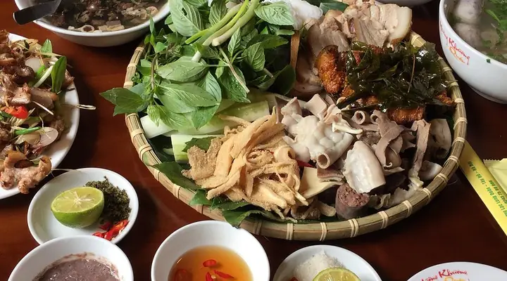 Review Mường Khương Quán Lạc Long Quân: Đặc Sản Núi Rừng Giữa Lòng Hà Nội Review Mường Khương Quán Lạc Long Quân: Đặc Sản Núi Rừng Giữa Lòng Hà Nội