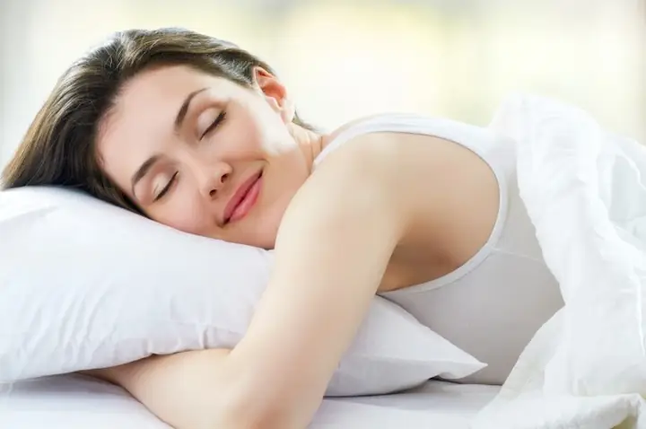 Nằm Mơ Thấy Bạn Học Cũ Là Nam: Ý Nghĩa, Con Số May Mắn Và Cách Giải Thích Chi Tiết Nằm Mơ Thấy Bạn Học Cũ Là Nam: Ý Nghĩa, Con Số May Mắn Và Cách Giải Thích Chi Tiết