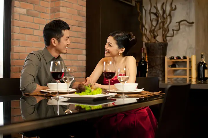 Nằm Mơ Thấy Chồng Quan Hệ Với Người Khác Trước Mặt Mình Nằm Mơ Thấy Chồng Quan Hệ Với Người Khác Trước Mặt Mình