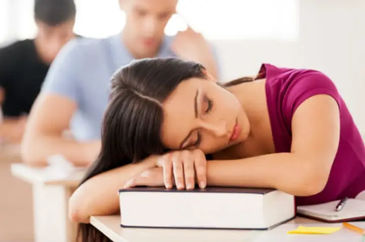 Nằm Mơ Thấy Đi Thi Không Làm Được Bài Nằm Mơ Thấy Đi Thi Không Làm Được Bài
