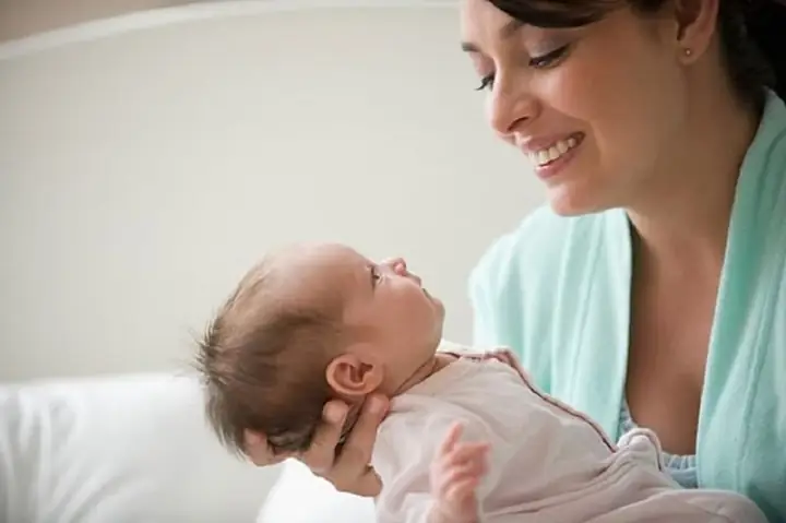 Nằm Mơ Thấy Em Be Gái Đánh Số Gì