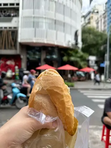 Nằm Mơ Thấy Người Ta Cho Bánh Mì