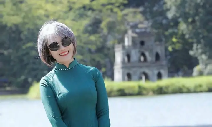 Nằm Mơ Thấy Tóc Bạc: Ý Nghĩa, Điềm Báo Và Cách Giải Thích Chi Tiết