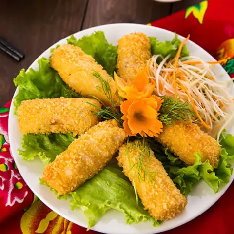Cách Làm Nem Hải Sản Giòn Tan Tại Nhà: Hướng Dẫn Chi Tiết Cho Bà Nội Trợ