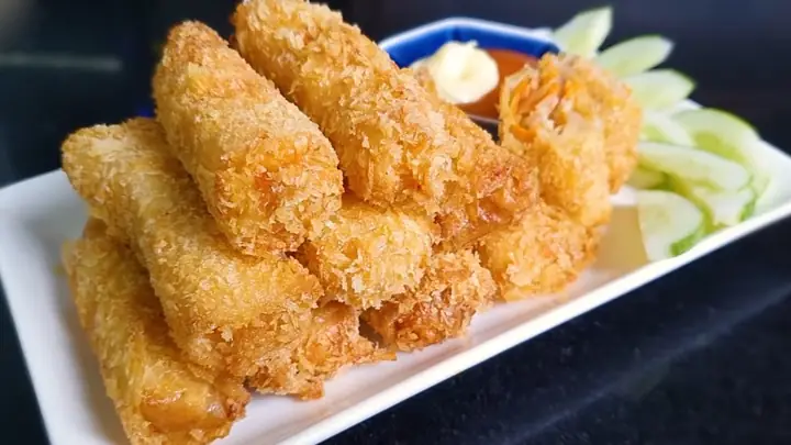 Cách Làm Nem Hải Sản Giòn Tan Tại Nhà: Hướng Dẫn Chi Tiết Cho Bà Nội Trợ