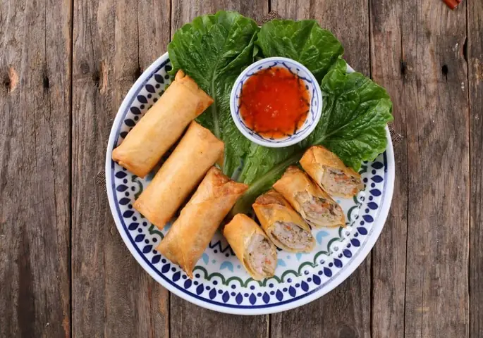 Cách Làm Nem Hải Sản Giòn Tan Tại Nhà: Hướng Dẫn Chi Tiết Cho Bà Nội Trợ