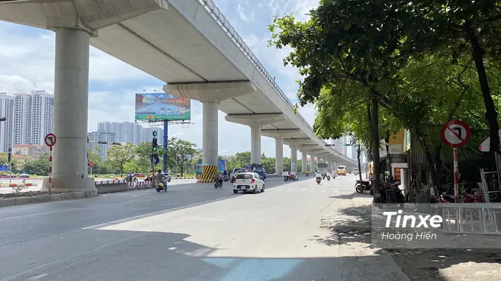 Hướng Dẫn Chi Tiết Cách Di Chuyển An Toàn Tại Ngã Tư Hồ Tùng Mậu - Phạm Hùng - Xuân Thủy Hướng Dẫn Chi Tiết Cách Di Chuyển An Toàn Tại Ngã Tư Hồ Tùng Mậu - Phạm Hùng - Xuân Thủy