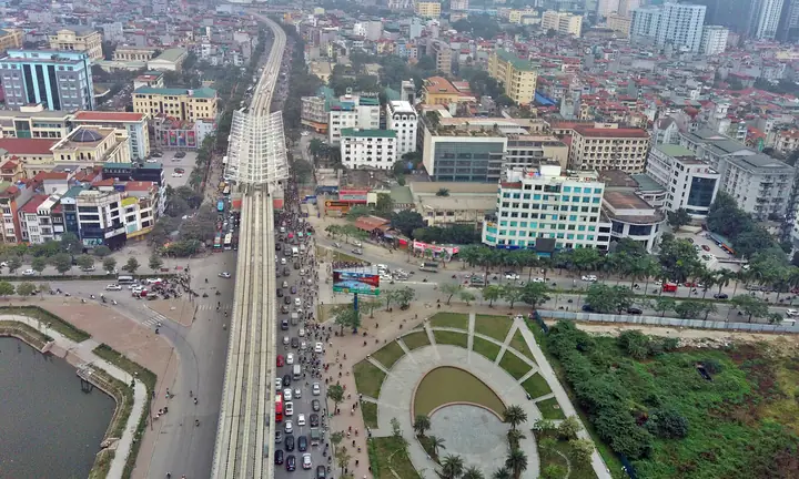 Hướng Dẫn Chi Tiết Cách Di Chuyển An Toàn Tại Ngã Tư Hồ Tùng Mậu - Phạm Hùng - Xuân Thủy Hướng Dẫn Chi Tiết Cách Di Chuyển An Toàn Tại Ngã Tư Hồ Tùng Mậu - Phạm Hùng - Xuân Thủy