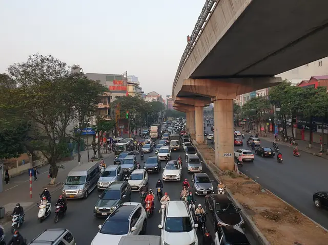 Hướng Dẫn Chi Tiết Cách Di Chuyển An Toàn Tại Ngã Tư Hồ Tùng Mậu - Phạm Hùng - Xuân Thủy Hướng Dẫn Chi Tiết Cách Di Chuyển An Toàn Tại Ngã Tư Hồ Tùng Mậu - Phạm Hùng - Xuân Thủy