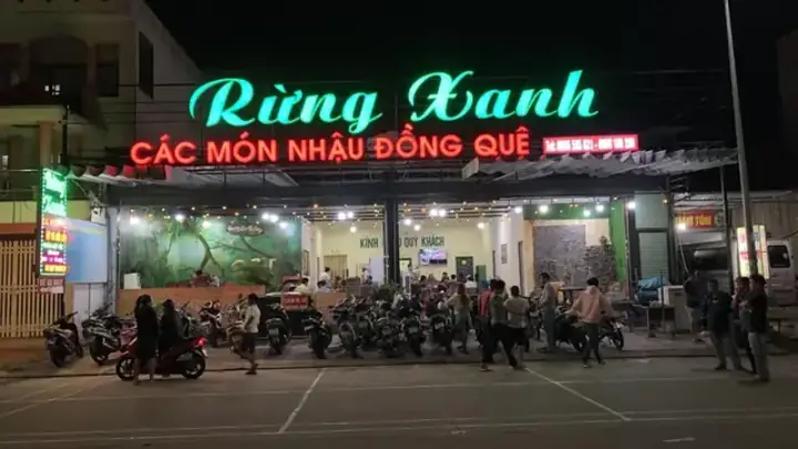Khám Phá Nhà Hàng Biển Xanh Dĩ An: Thực Đơn, Giá, Địa Chỉ Và Cách Đặt Bàn Khám Phá Nhà Hàng Biển Xanh Dĩ An: Thực Đơn, Giá, Địa Chỉ Và Cách Đặt Bàn