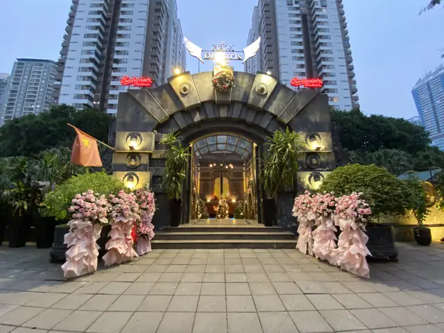 Nhà Hàng Lã Vọng Hà Nội: Địa Chỉ, Thực Đơn, Giá Cả & Cách Đặt Chỗ Nhanh Chóng Nhà Hàng Lã Vọng Hà Nội: Địa Chỉ, Thực Đơn, Giá Cả & Cách Đặt Chỗ Nhanh Chóng