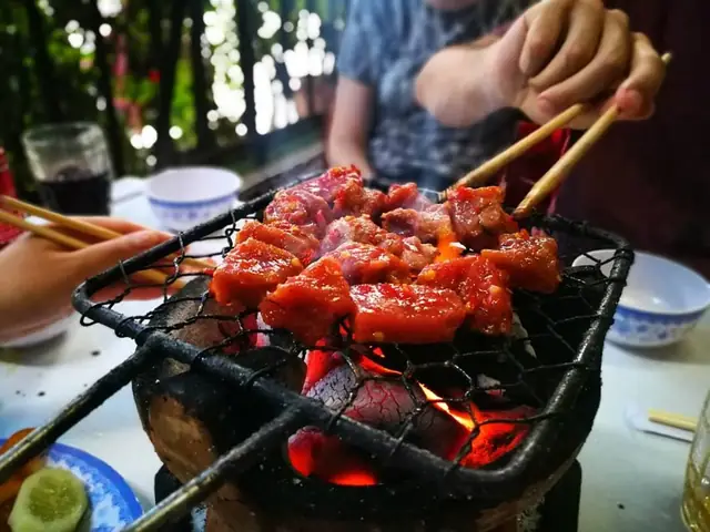Bò Lạc Cảnh Nha Trang: Địa Chỉ, Thực Đơn, Giá Cả & Giờ Mở Cửa Chi Tiết Bò Lạc Cảnh Nha Trang: Địa Chỉ, Thực Đơn, Giá Cả & Giờ Mở Cửa Chi Tiết