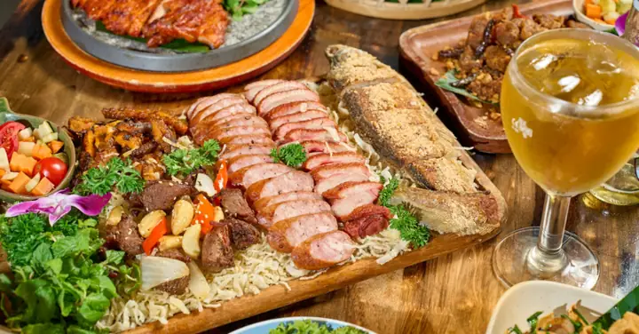 Top 10+ Nhà Hàng, Quán Ăn Ngon Quanh Khu Vực Ngã Tư Sở Không Nên Bỏ Lỡ
