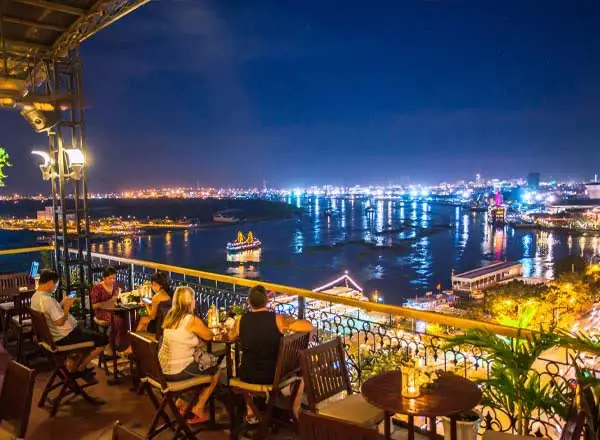 Top Nhà Hàng Quanh Bến Bạch Đằng: Địa Chỉ, Món Ăn, Giá Cả Và Trải Nghiệm Top Nhà Hàng Quanh Bến Bạch Đằng: Địa Chỉ, Món Ăn, Giá Cả Và Trải Nghiệm