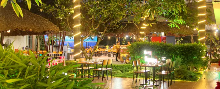 Top 9 Nhà Hàng Sân Vườn Quận 7: Địa Điểm Ăn Uống Xanh, View Đẹp Và Món Ngon