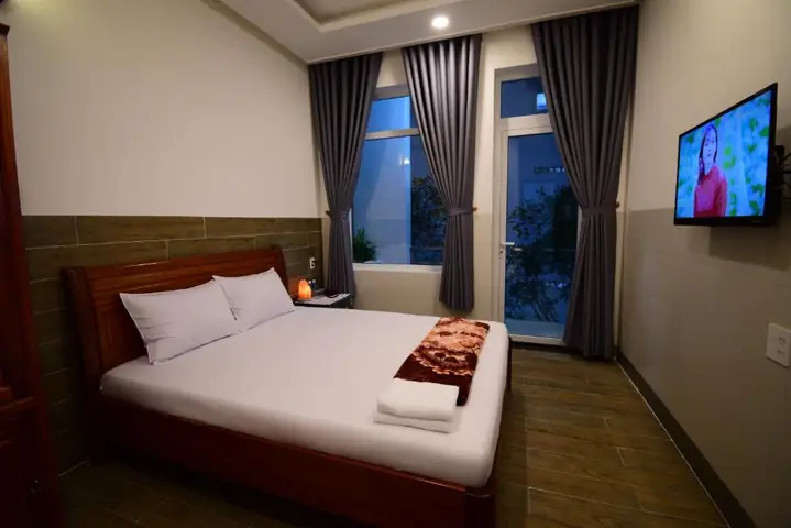 Nhà Nghỉ Phan Thiết Giá Rẻ: Top 7 Địa Chỉ Đầy Đủ Tiện Nghi Dưới 200k/đêm Nhà Nghỉ Phan Thiết Giá Rẻ: Top 7 Địa Chỉ Đầy Đủ Tiện Nghi Dưới 200k/đêm