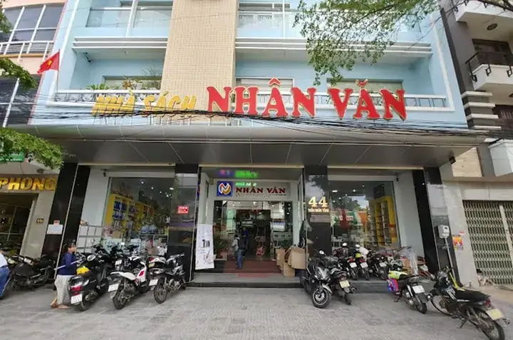 Nhà Sách Nhân Văn – Các Chi Nhánh Mới Mở Gần Đây Tại Tp.hcm Nhà Sách Nhân Văn – Các Chi Nhánh Mới Mở Gần Đây Tại Tp.hcm