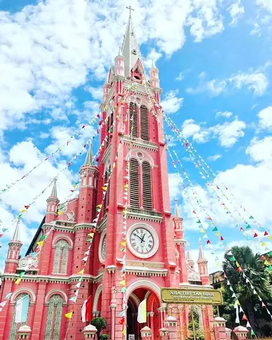 Top 10 Nhà Thờ Đẹp Nhất Sài Gòn: Địa Điểm, Kiến Trúc Và Mẹo Chụp Ảnh Mùa Noel Top 10 Nhà Thờ Đẹp Nhất Sài Gòn: Địa Điểm, Kiến Trúc Và Mẹo Chụp Ảnh Mùa Noel
