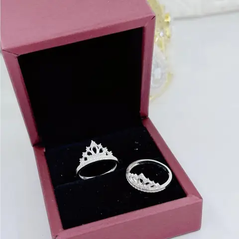 Top 7 Mẫu Nhẫn Bạc Hình Vương Miện Đẹp, Sang Trọng Và Gợi Ý Mua Ngay Top 7 Mẫu Nhẫn Bạc Hình Vương Miện Đẹp, Sang Trọng Và Gợi Ý Mua Ngay