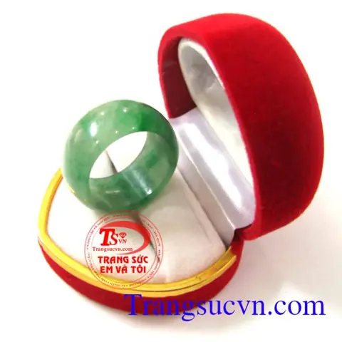 Nhẫn Cẩm Thạch Trơn Thiên Nhiên: Cách Chọn Mua Nhẫn Đá Phong Thủy Hợp Mệnh, Giá Tốt Nhẫn Cẩm Thạch Trơn Thiên Nhiên: Cách Chọn Mua Nhẫn Đá Phong Thủy Hợp Mệnh, Giá Tốt