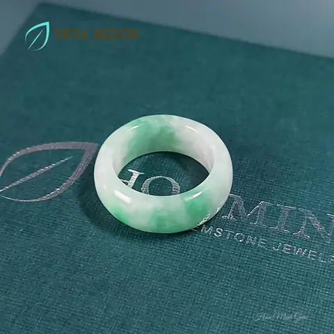 Nhẫn Cẩm Thạch Trơn Thiên Nhiên: Cách Chọn Mua Nhẫn Đá Phong Thủy Hợp Mệnh, Giá Tốt Nhẫn Cẩm Thạch Trơn Thiên Nhiên: Cách Chọn Mua Nhẫn Đá Phong Thủy Hợp Mệnh, Giá Tốt