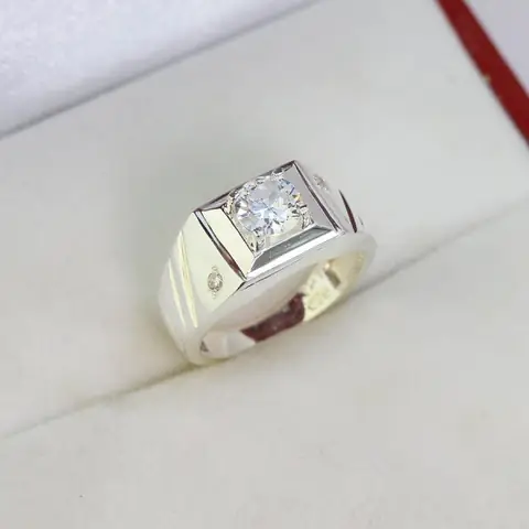 Mua Nhẫn Cho Bé Trai Loại Nào Tốt? Kinh Nghiệm Chọn Chất Liệu, Kích Thước Và Mẫu Mã Đẹp