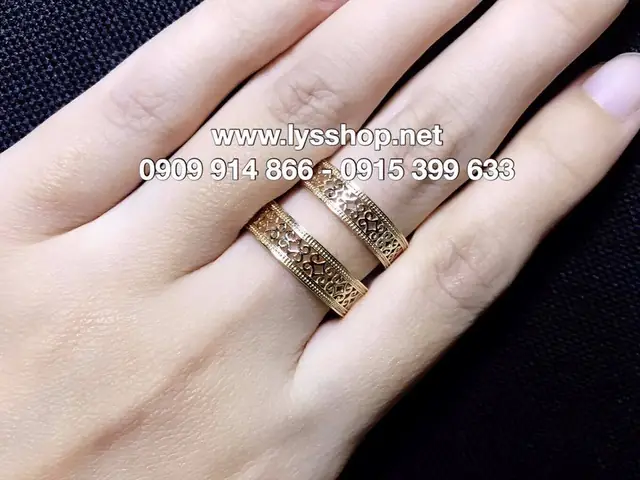 Tuyển Tập 50+ Mẫu Nhẫn Cưới Hoa Văn Đẹp, Sang Trọng Và Giá Mới Nhất 2026 Tuyển Tập 50+ Mẫu Nhẫn Cưới Hoa Văn Đẹp, Sang Trọng Và Giá Mới Nhất 2026