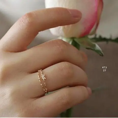 Ý Nghĩa Đeo Nhẫn Trên Từng Ngón Tay Của Phụ Nữ: Hướng Dẫn Chi Tiết Theo Phong Thủy Ý Nghĩa Đeo Nhẫn Trên Từng Ngón Tay Của Phụ Nữ: Hướng Dẫn Chi Tiết Theo Phong Thủy