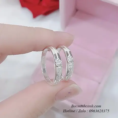 Mua Nhẫn Đôi Bạc Giá Rẻ Ở Hà Nội: Hướng Dẫn Chọn Mẫu, Đặt Size & Bảo Hành