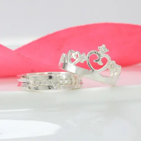 Nhẫn Đôi Vương Miện: Hướng Dẫn Chọn Mua, Kiểu Dáng & Bảo Quản Đúng Cách
