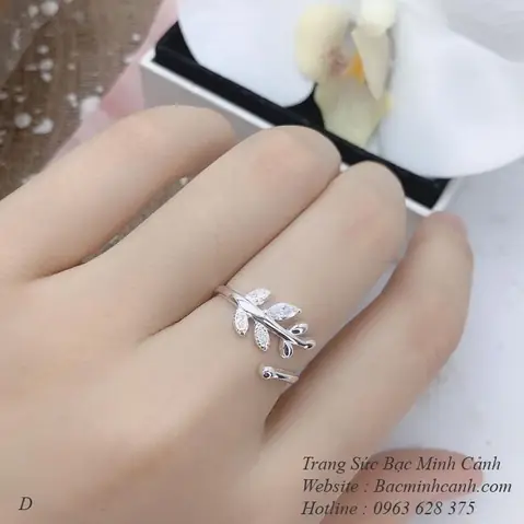 Nhẫn Hình Chiếc Lá Cho Nữ: Bí Quyết Chọn Mua Và Top 10 Mẫu Đẹp Nhất Nhẫn Hình Chiếc Lá Cho Nữ: Bí Quyết Chọn Mua Và Top 10 Mẫu Đẹp Nhất