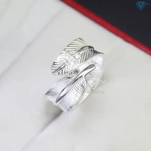 Nhẫn Hình Chiếc Lá Cho Nữ: Bí Quyết Chọn Mua Và Top 10 Mẫu Đẹp Nhất Nhẫn Hình Chiếc Lá Cho Nữ: Bí Quyết Chọn Mua Và Top 10 Mẫu Đẹp Nhất