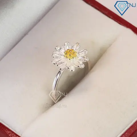 Tổng Hợp Các Mẫu Nhẫn Hình Hoa Cúc Đẹp, Chất Lượng Và Giá Tốt Nhất 2026 Tổng Hợp Các Mẫu Nhẫn Hình Hoa Cúc Đẹp, Chất Lượng Và Giá Tốt Nhất 2026