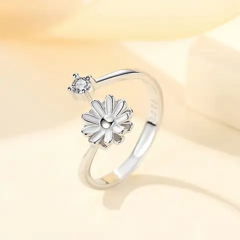 Tổng Hợp Các Mẫu Nhẫn Hình Hoa Cúc Đẹp, Chất Lượng Và Giá Tốt Nhất 2026 Tổng Hợp Các Mẫu Nhẫn Hình Hoa Cúc Đẹp, Chất Lượng Và Giá Tốt Nhất 2026