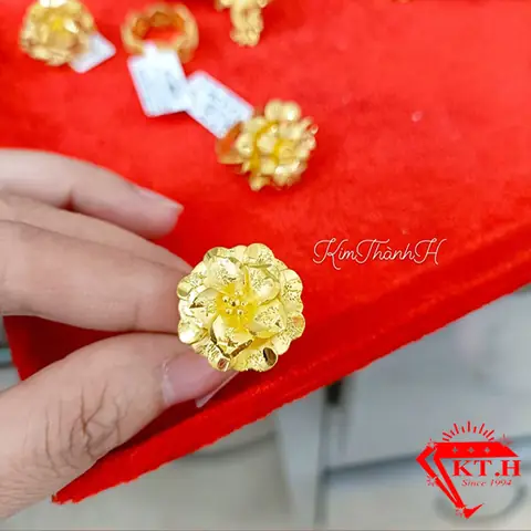 Nhẫn Hoa Vàng Ta Nhẫn Hoa Vàng Ta