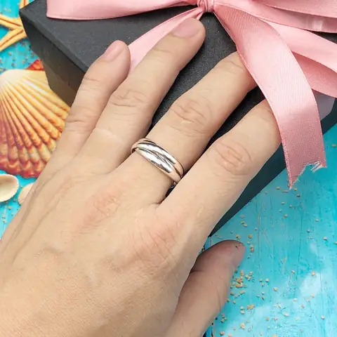 Nhẫn Lồng Vào Nhau: Ý Nghĩa, Các Mẫu Đẹp Và Cách Chọn Phù Hợp Nhẫn Lồng Vào Nhau: Ý Nghĩa, Các Mẫu Đẹp Và Cách Chọn Phù Hợp