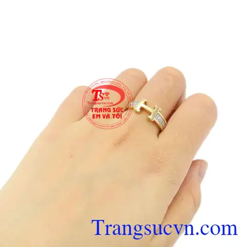Nhẫn Vàng Chữ H: Kiểu Dáng, Lựa Chọn Và Hướng Dẫn Mua Cho Nam Và Nữ