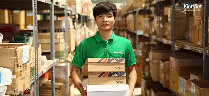 Nhân Viên Quản Lý Kho Là Gì? Mô Tả Công Việc Và Kỹ Năng Cần Thiết Nhân Viên Quản Lý Kho Là Gì? Mô Tả Công Việc Và Kỹ Năng Cần Thiết