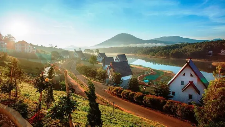 Top 12 Địa Điểm Đẹp Ở Đà Lạt Mà Mọi Du Khách Nên Khám Phá Top 12 Địa Điểm Đẹp Ở Đà Lạt Mà Mọi Du Khách Nên Khám Phá