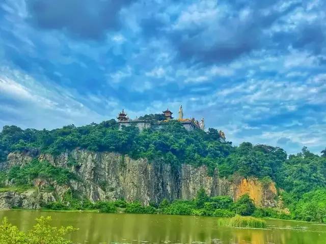 Khám Phá Núi Châu Thới Bình Dương: Địa Điểm Tâm Linh Và Danh Thắng Nổi Tiếng Khám Phá Núi Châu Thới Bình Dương: Địa Điểm Tâm Linh Và Danh Thắng Nổi Tiếng